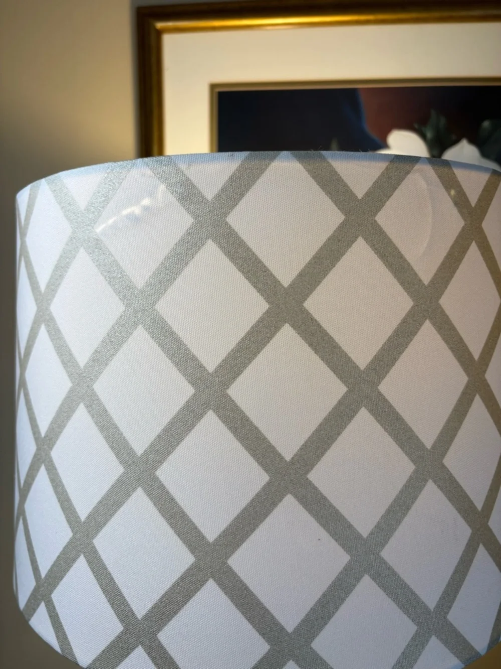 Vintage - Style Table Lamp With a Distressed White Finish/  Lattice Drum Shade - Picture 10 of 15